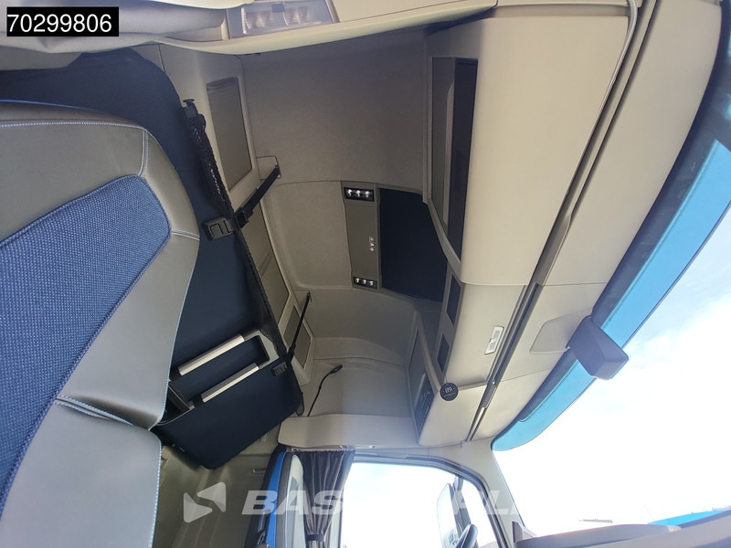 Tractor unit Volvo FH 500 FH 4X2 XL VEB+ 2x Tanks ACC LED ADR: picture 17 Tractor unit Volvo FH 500 FH 4X2 XL VEB+ 2x Tanks ACC LED ADR: picture 17