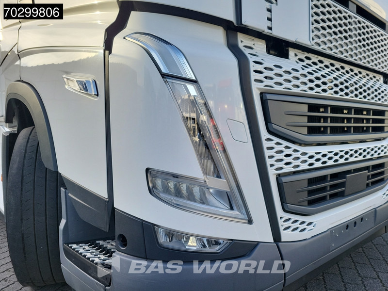 Tractor unit Volvo FH 500 FH 4X2 XL VEB+ 2x Tanks ACC LED ADR: picture 10 Tractor unit Volvo FH 500 FH 4X2 XL VEB+ 2x Tanks ACC LED ADR: picture 10