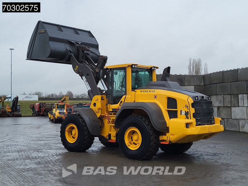 Volvo L110 H - Wheel loader: picture 3 Volvo L110 H - Wheel loader: picture 3