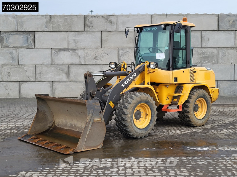 Volvo L30 G - Wheel loader: picture 2 Volvo L30 G - Wheel loader: picture 2