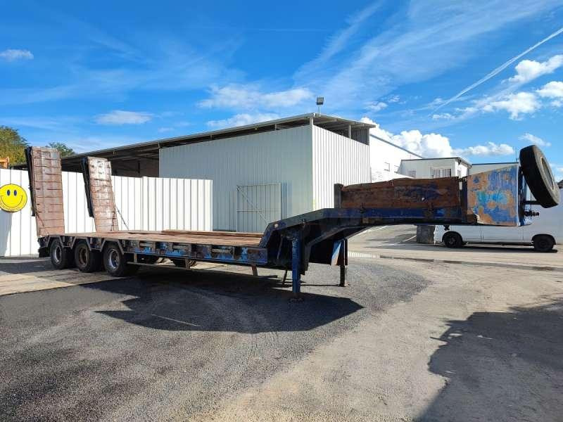 Actm 3 ESSIEUX - Low loader semi-trailer: picture 1 Actm 3 ESSIEUX - Low loader semi-trailer: picture 1