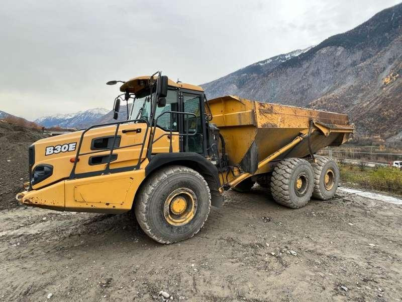 Bell ADT B30E 6X6 WDB - Articulated dumper: picture 1 Bell ADT B30E 6X6 WDB - Articulated dumper: picture 1