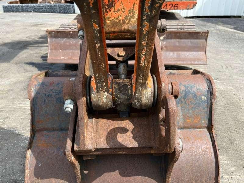 Crawler excavator Hitachi EX60: picture 12