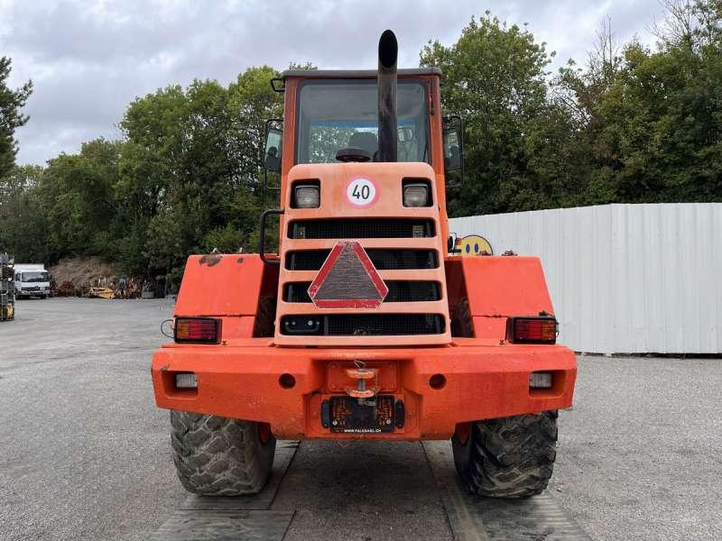Wheel loader Hitachi W130A: picture 9