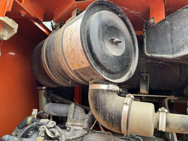 Wheel loader Hitachi W130A: picture 31
