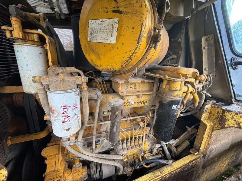 Bulldozer Komatsu D65EX-12: picture 25