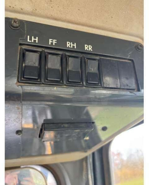 Bulldozer Komatsu D65EX-12: picture 24