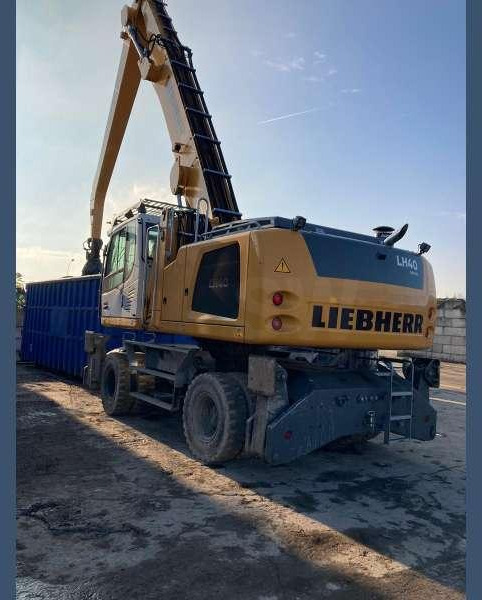 Liebherr LH40M LITRONIC - Waste/ Industry handler: picture 5 Liebherr LH40M LITRONIC - Waste/ Industry handler: picture 5