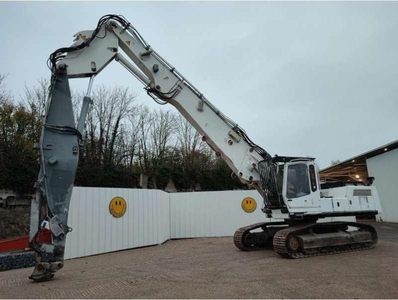 Liebherr R944B HDSL - Demolition excavator: picture 1 Liebherr R944B HDSL - Demolition excavator: picture 1