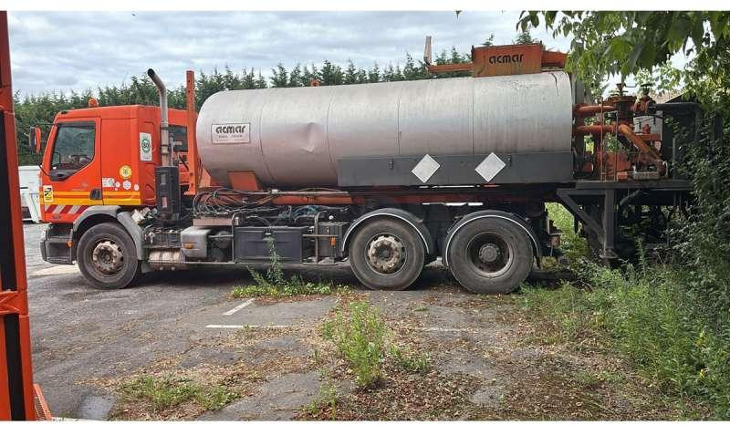 Renault PREMIUM 370-26 AVEC BOUILLE ACMAR - Asphalt distributor: picture 3 Renault PREMIUM 370-26 AVEC BOUILLE ACMAR - Asphalt distributor: picture 3