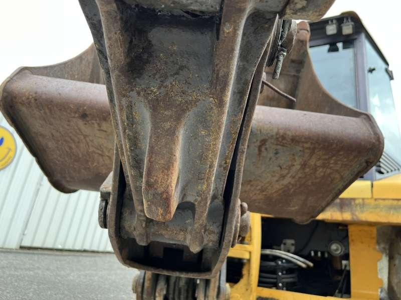 Backhoe loader Volvo BL71+ POWERSHIFT: picture 31