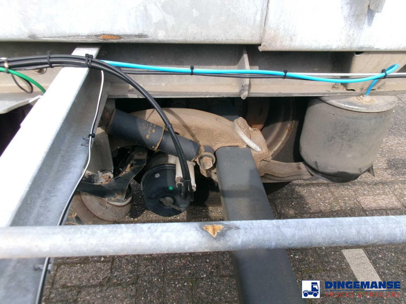 Container transporter/ Swap body semi-trailer Fliegl 3-axle container trailer 45 ft: picture 8 Container transporter/ Swap body semi-trailer Fliegl 3-axle container trailer 45 ft: picture 8