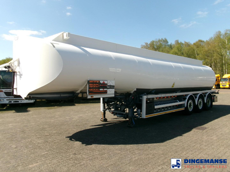Lakeland Fuel tank alu 42.8 m3 / 6 comp + pump - Tank semi-trailer: picture 1 Lakeland Fuel tank alu 42.8 m3 / 6 comp + pump - Tank semi-trailer: picture 1