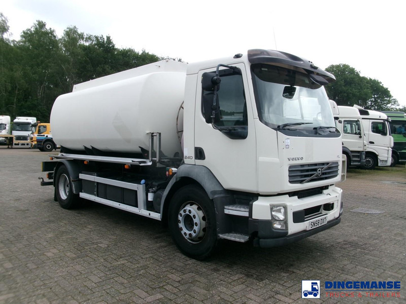 Volvo FL 240 4x2 RHD fuel tank 13 m3 / 4 comp - Tank truck: picture 2 Volvo FL 240 4x2 RHD fuel tank 13 m3 / 4 comp - Tank truck: picture 2