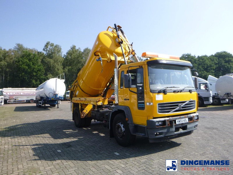 Volvo FL6 4x2 RHD Whale vacuum tank 8 m3 - Vacuum truck: picture 2 Volvo FL6 4x2 RHD Whale vacuum tank 8 m3 - Vacuum truck: picture 2