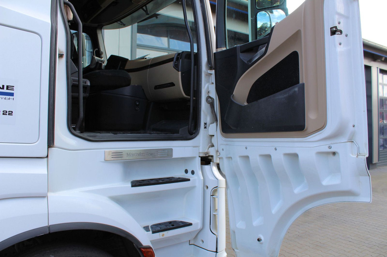 Tractor unit Mercedes-Benz Actros 1853 4x2 LS +Hydraulik + neuer AT-Motor: picture 7 Tractor unit Mercedes-Benz Actros 1853 4x2 LS +Hydraulik + neuer AT-Motor: picture 7