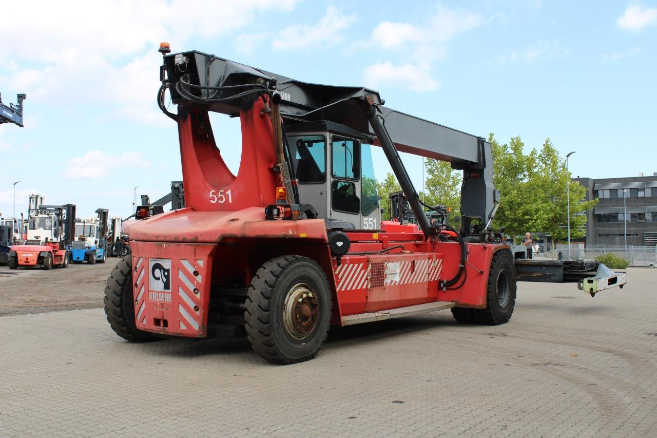 Kalmar DRF100-54S6 - Reach stacker: picture 3 Kalmar DRF100-54S6 - Reach stacker: picture 3