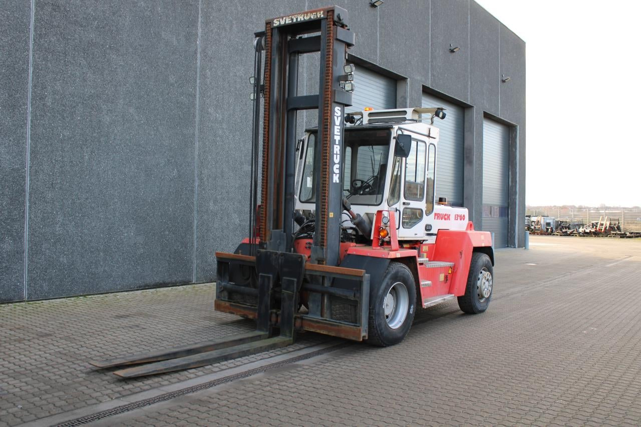 SveTruck 13660 - Diesel forklift: picture 2 SveTruck 13660 - Diesel forklift: picture 2