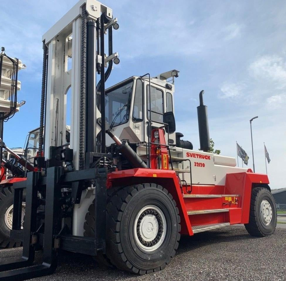 SveTruck 32120-50 - Diesel forklift: picture 2 SveTruck 32120-50 - Diesel forklift: picture 2