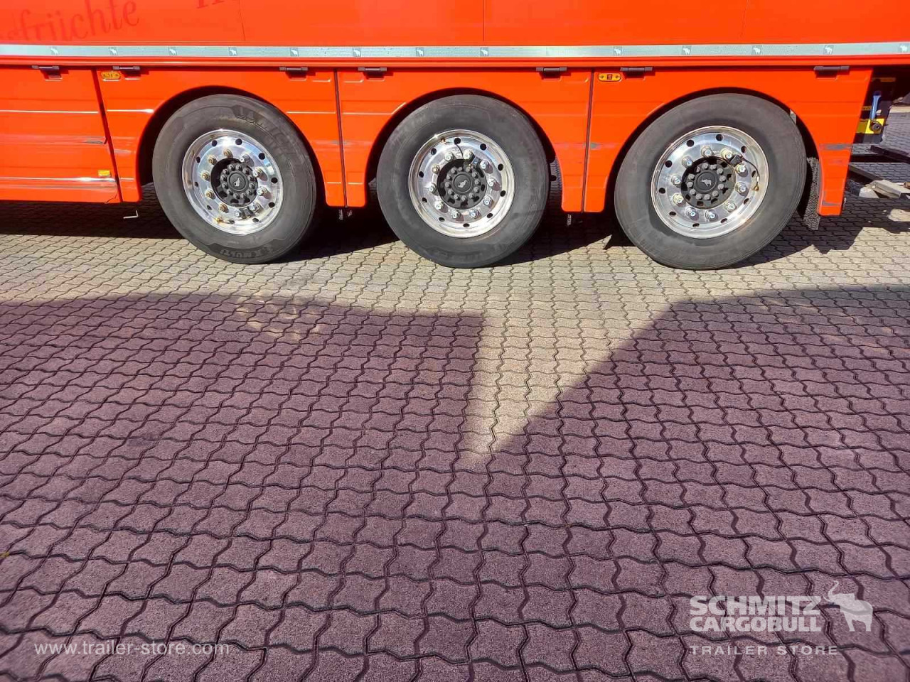 SCHMITZ Auflieger Tiefkühler Multitemp Double deck - Isothermal semi-trailer: picture 2 SCHMITZ Auflieger Tiefkühler Multitemp Double deck - Isothermal semi-trailer: picture 2