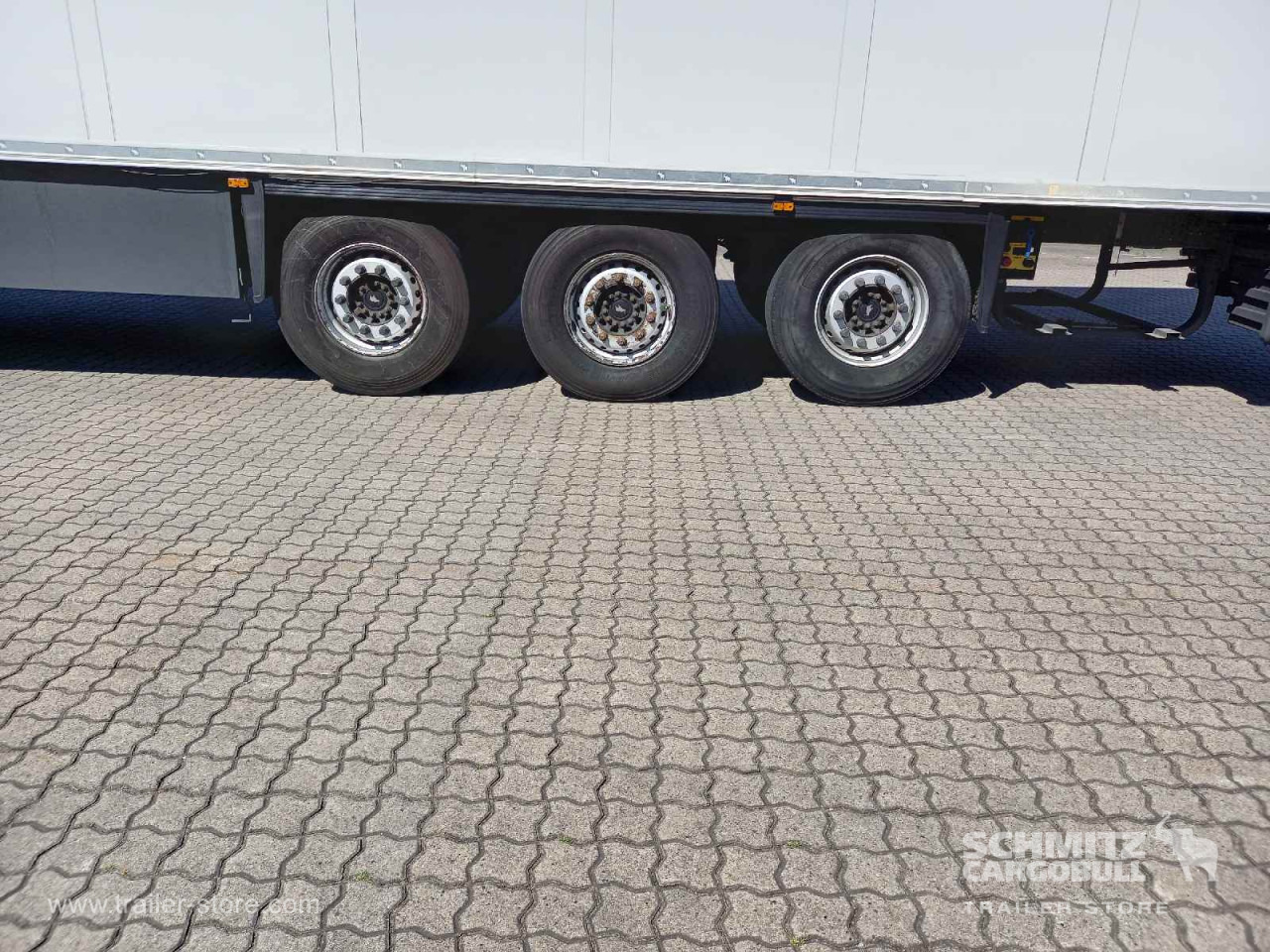 SCHMITZ Auflieger Tiefkühler Standard Double deck - Isothermal semi-trailer: picture 4 SCHMITZ Auflieger Tiefkühler Standard Double deck - Isothermal semi-trailer: picture 4