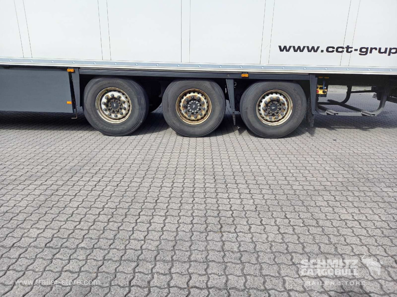 SCHMITZ Auflieger Tiefkühler Standard Double deck - Isothermal semi-trailer: picture 2 SCHMITZ Auflieger Tiefkühler Standard Double deck - Isothermal semi-trailer: picture 2
