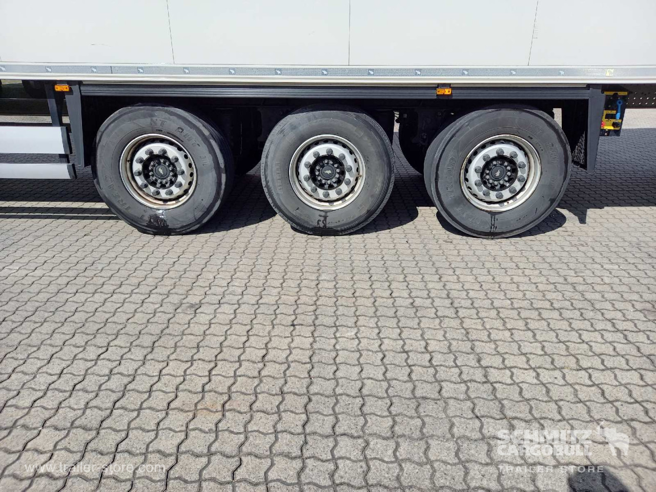 SCHMITZ Auflieger Tiefkühler Standard - Isothermal semi-trailer: picture 2 SCHMITZ Auflieger Tiefkühler Standard - Isothermal semi-trailer: picture 2