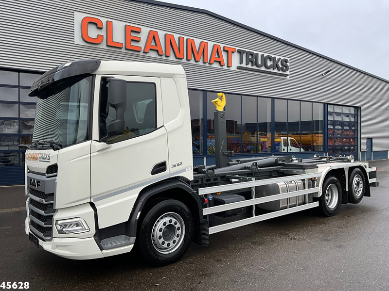 DAF FAN XD 450 Euro 6 Hyva 26 Ton haakarmsysteem - Hook lift truck: picture 2 DAF FAN XD 450 Euro 6 Hyva 26 Ton haakarmsysteem - Hook lift truck: picture 2