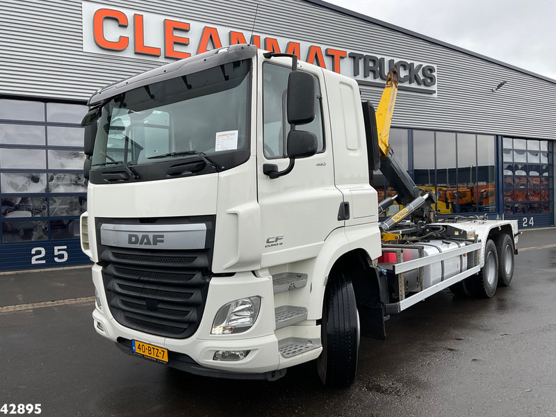 DAF FAS CF 460 Euro 6 Palfinger haakarmsysteem - Hook lift truck: picture 1 DAF FAS CF 460 Euro 6 Palfinger haakarmsysteem - Hook lift truck: picture 1