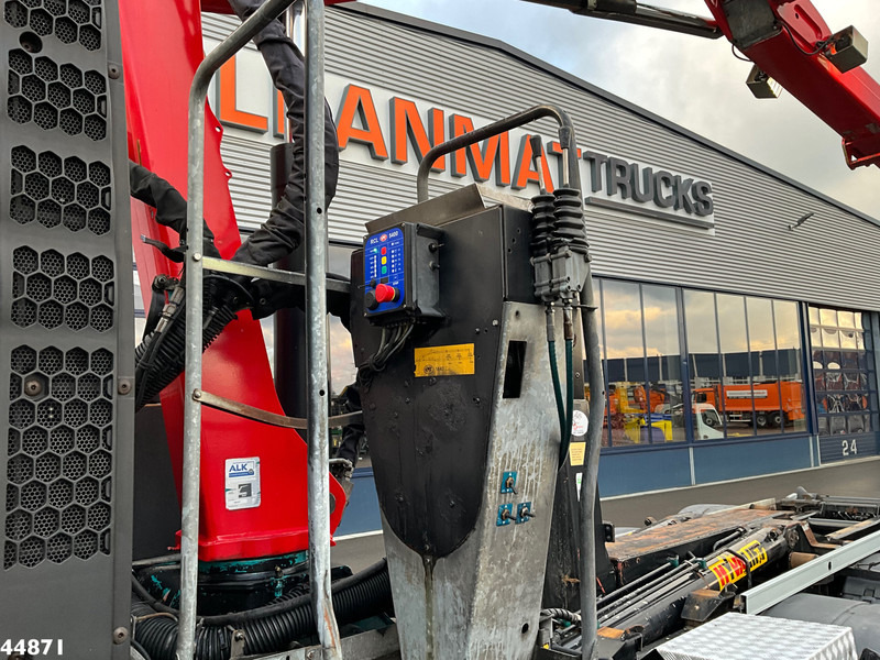 Hook lift truck MAN TGS 35.440 8x4 HMF 16 Tonmeter Z-kraan: picture 8