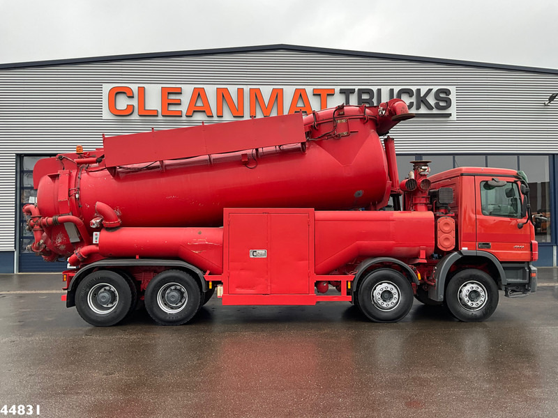 Mercedes-Benz Actros 4141 8x4 RVS Naaktgeboren drogestoffen Just 99.291 km! - Vacuum truck: picture 2 Mercedes-Benz Actros 4141 8x4 RVS Naaktgeboren drogestoffen Just 99.291 km! - Vacuum truck: picture 2