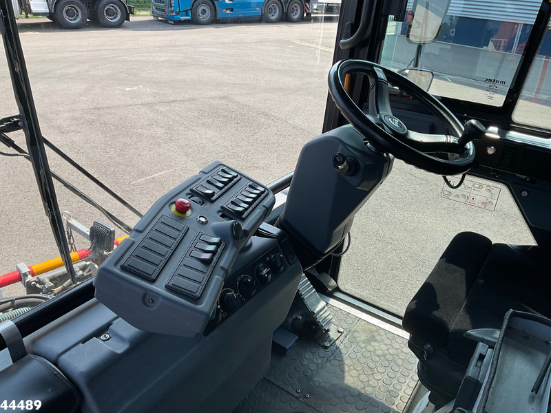 Road sweeper Ravo 540 CD Euro 6 with 3-rd brush: picture 10