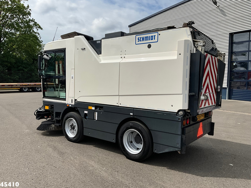 Schmidt Cleango 500 Compact Euro 6 with 3-rd brush - Road sweeper: picture 4 Schmidt Cleango 500 Compact Euro 6 with 3-rd brush - Road sweeper: picture 4