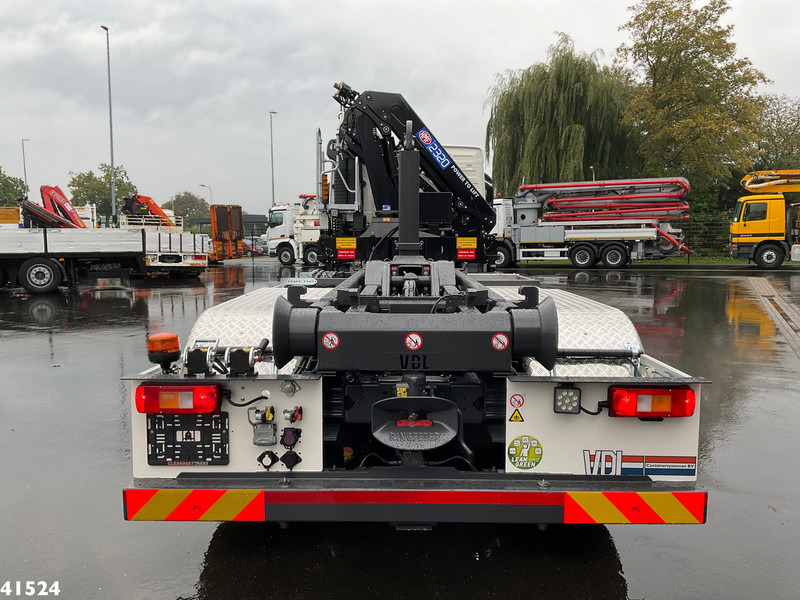 Volvo FM 430 HMF 23 ton/meter laadkraan + Welvaarts Weighing system - Hook lift truck, Crane truck: picture 3 Volvo FM 430 HMF 23 ton/meter laadkraan + Welvaarts Weighing system - Hook lift truck, Crane truck: picture 3
