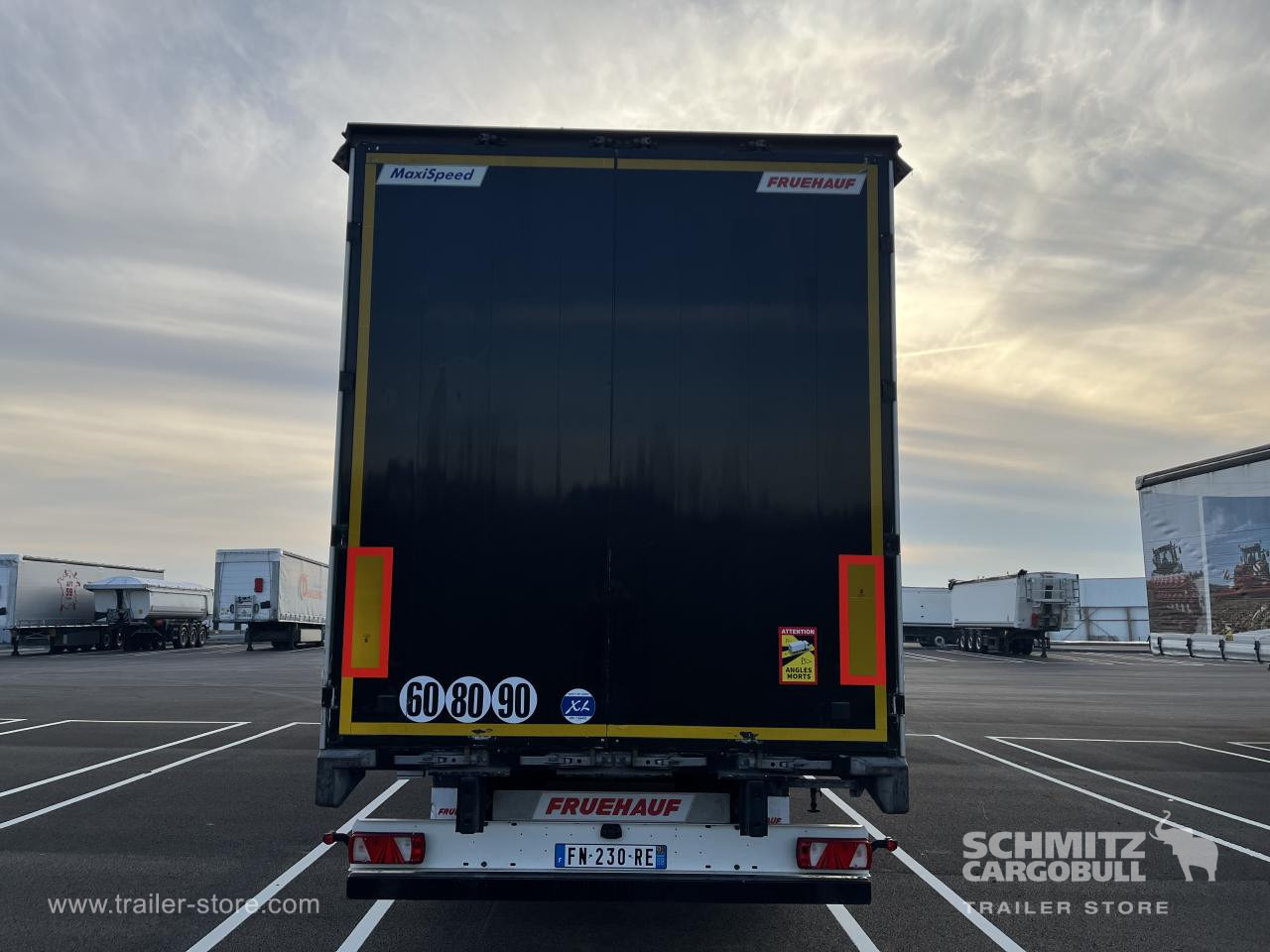 Curtainsider semi-trailer FRUEHAUF Curtainsider Standard: picture 6