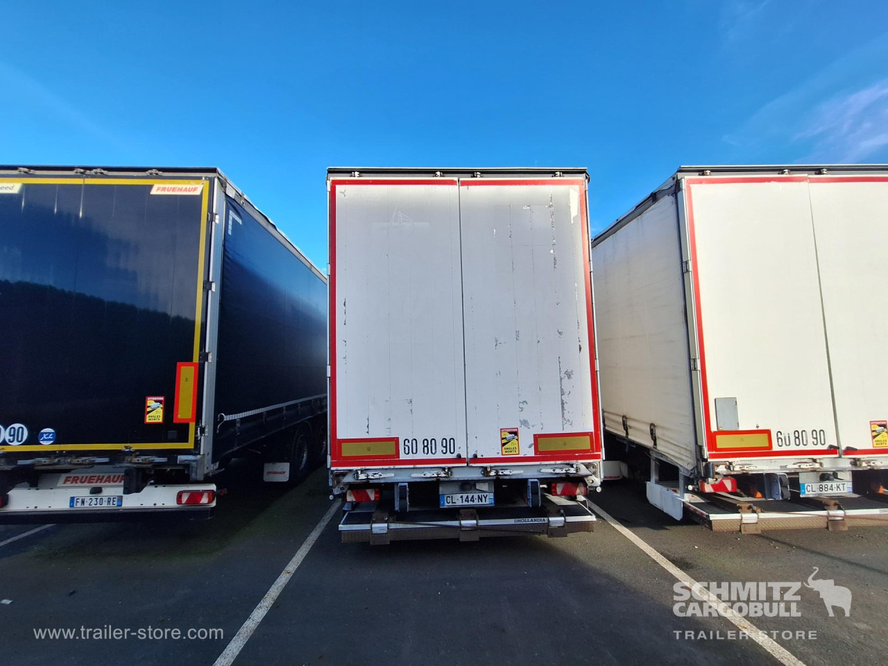 FRUEHAUF Curtainsider Standard Taillift - Curtainsider semi-trailer: picture 2 FRUEHAUF Curtainsider Standard Taillift - Curtainsider semi-trailer: picture 2