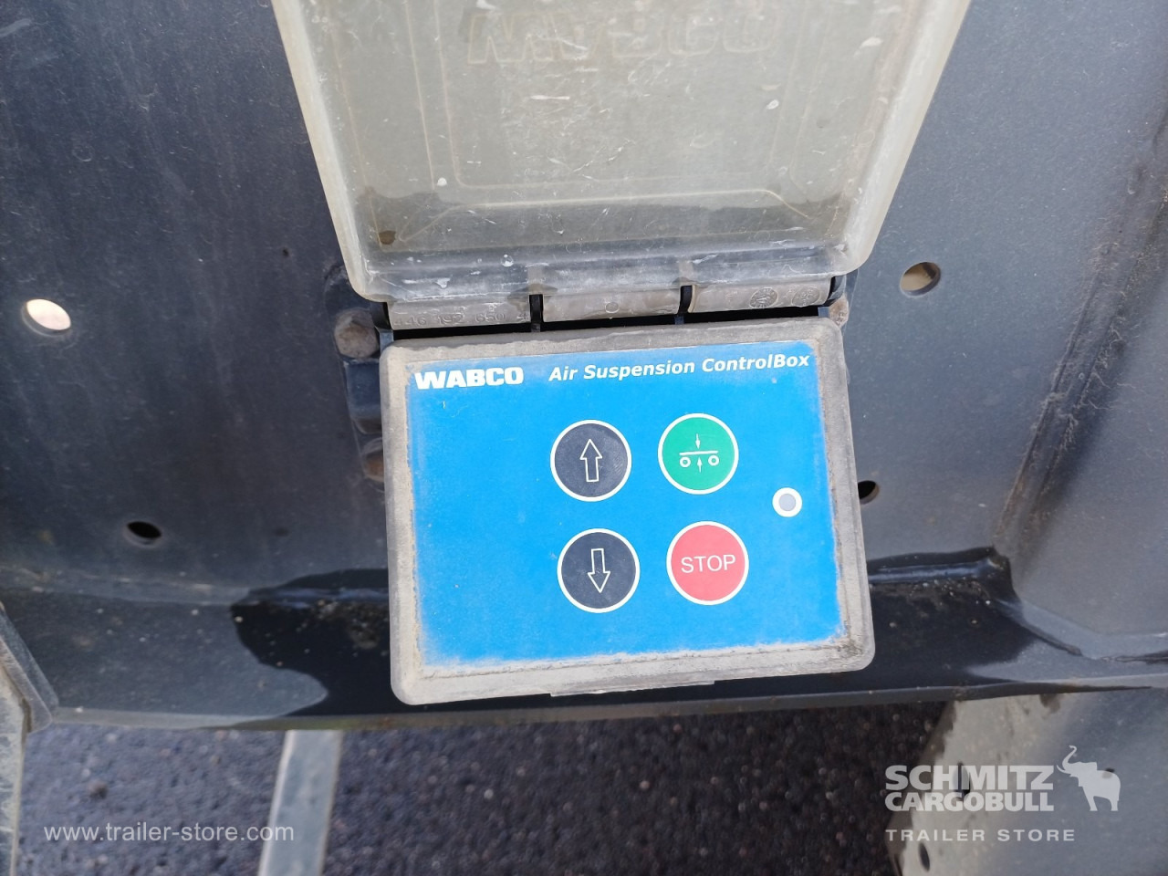 LANGENDORF Auflieger Kipper Stahlrundmulde 24m³ - Tipper semi-trailer: picture 4 LANGENDORF Auflieger Kipper Stahlrundmulde 24m³ - Tipper semi-trailer: picture 4