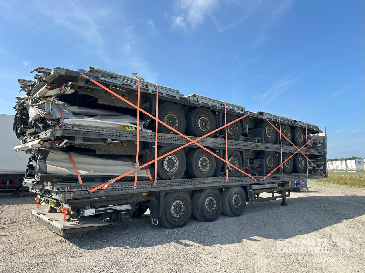 SCHMITZ Curtainsider Standard - Curtainsider semi-trailer: picture 5 SCHMITZ Curtainsider Standard - Curtainsider semi-trailer: picture 5