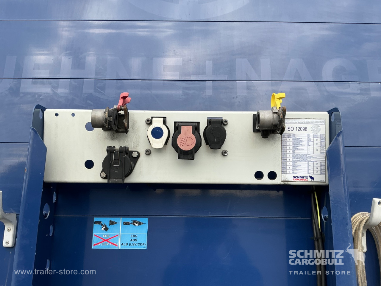 SCHMITZ Curtainsider Standard - Curtainsider semi-trailer: picture 4 SCHMITZ Curtainsider Standard - Curtainsider semi-trailer: picture 4