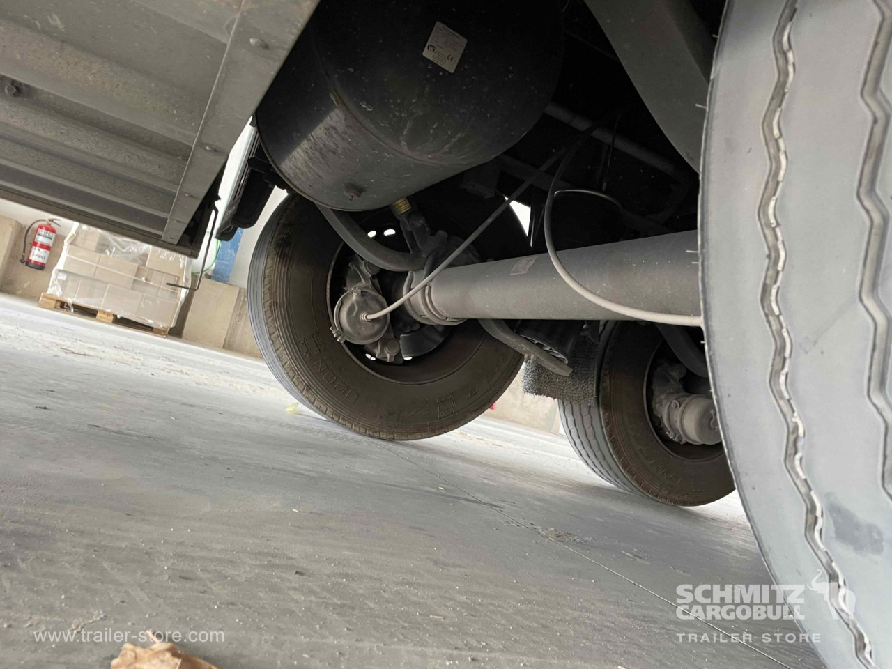 SCHMITZ Semiremolque Frigo Multitemperatura - Isothermal semi-trailer: picture 3 SCHMITZ Semiremolque Frigo Multitemperatura - Isothermal semi-trailer: picture 3
