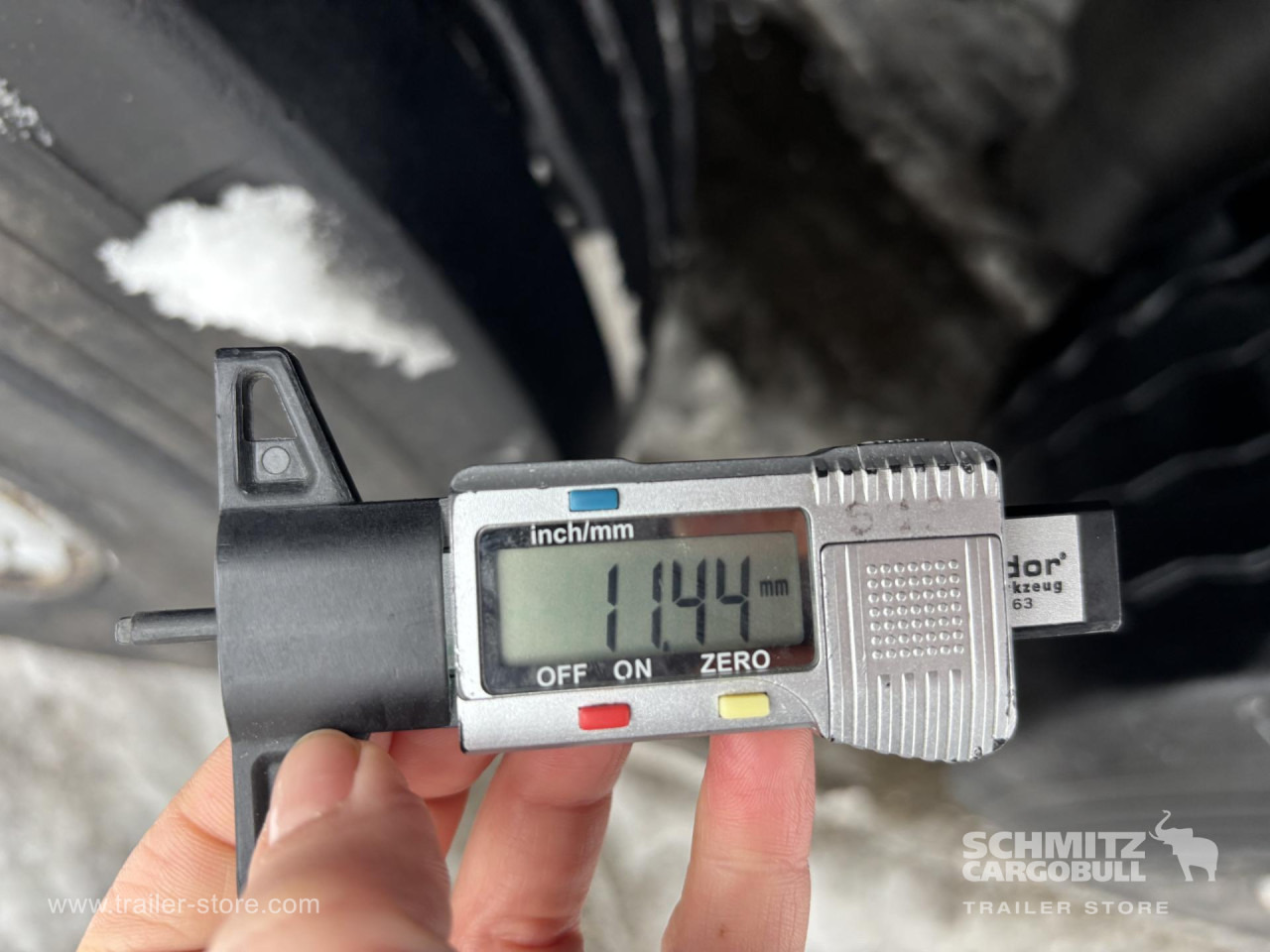 SCHMITZ Curtainsider Standard - Curtainsider semi-trailer: picture 5 SCHMITZ Curtainsider Standard - Curtainsider semi-trailer: picture 5