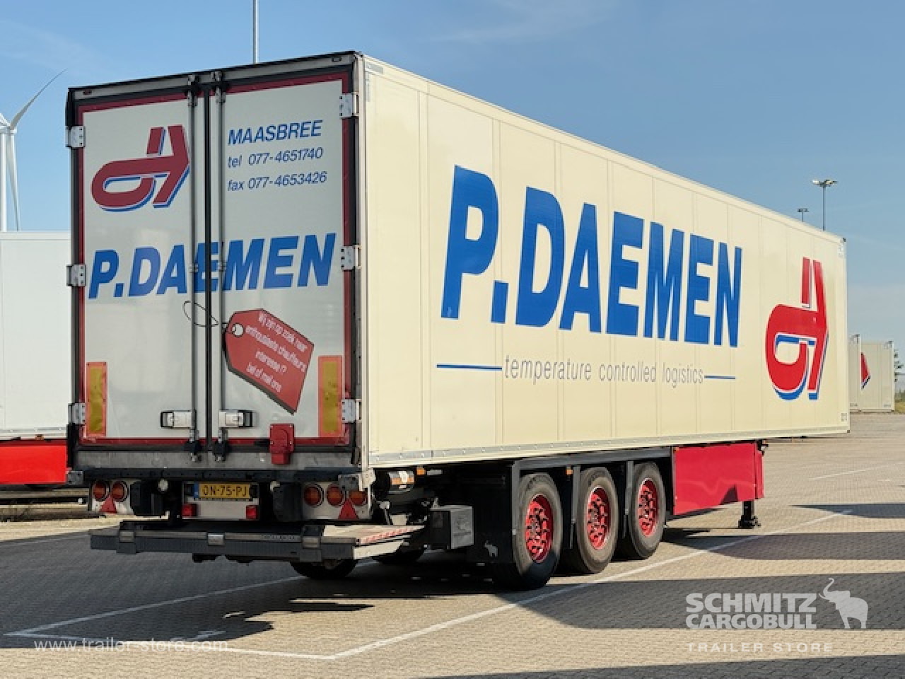 Isothermal semi-trailer SCHMITZ Oplegger Vries Multitemp Taillift: picture 8