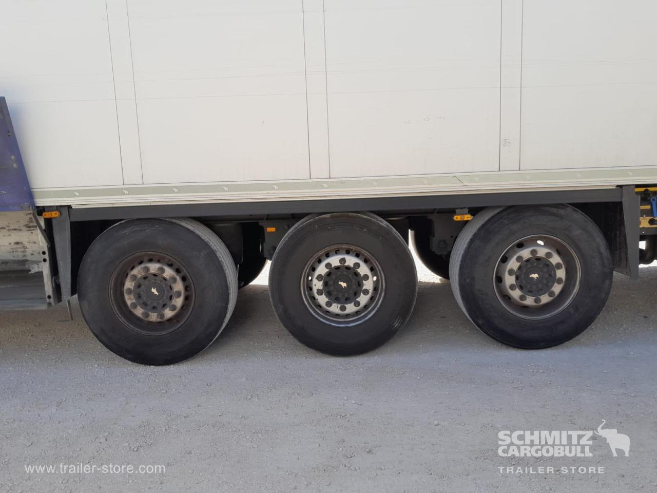 SCHMITZ Reefer Standard - Isothermal semi-trailer: picture 3 SCHMITZ Reefer Standard - Isothermal semi-trailer: picture 3