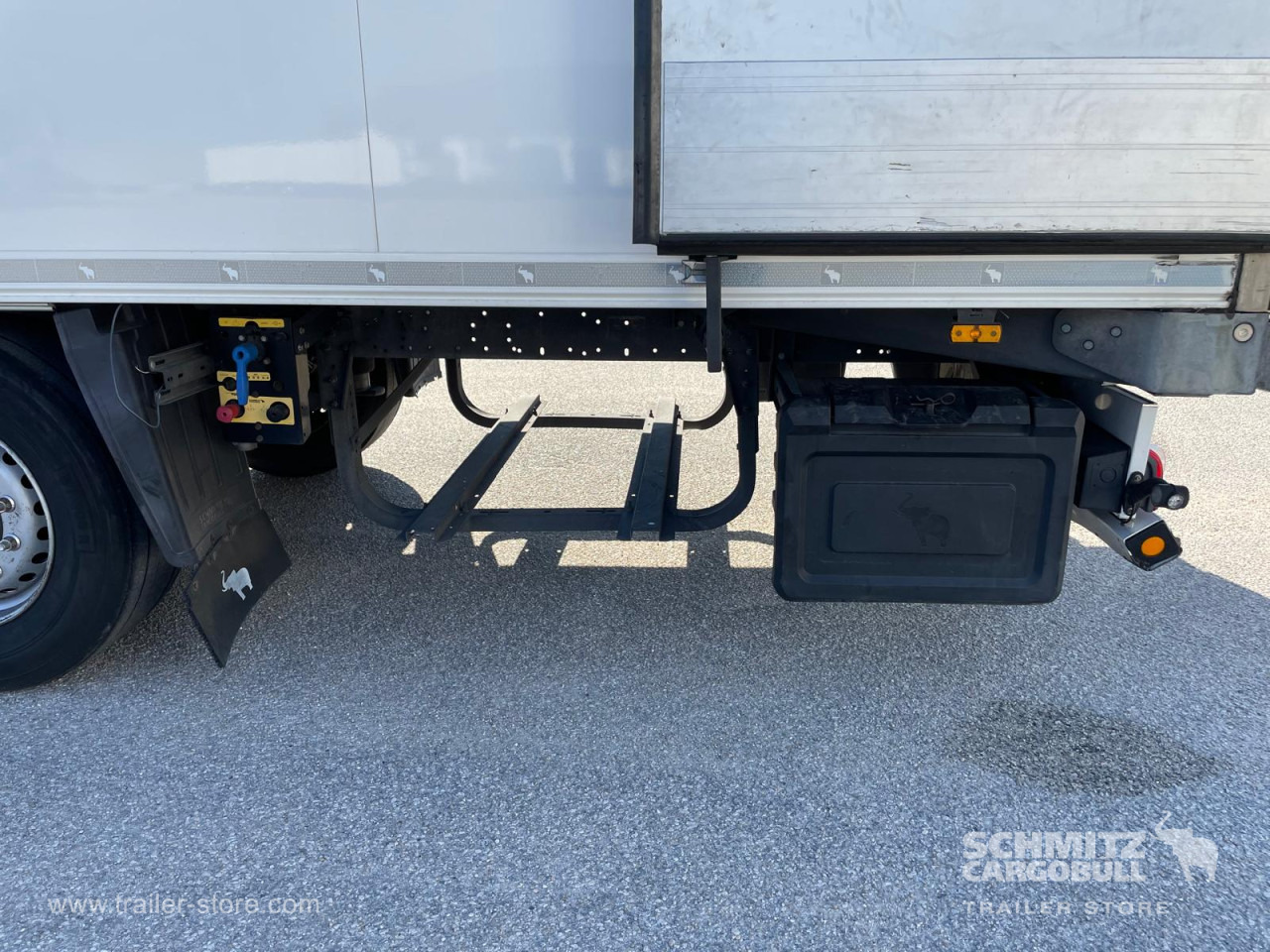 SCHMITZ Reefer Standard - Isothermal semi-trailer: picture 3 SCHMITZ Reefer Standard - Isothermal semi-trailer: picture 3