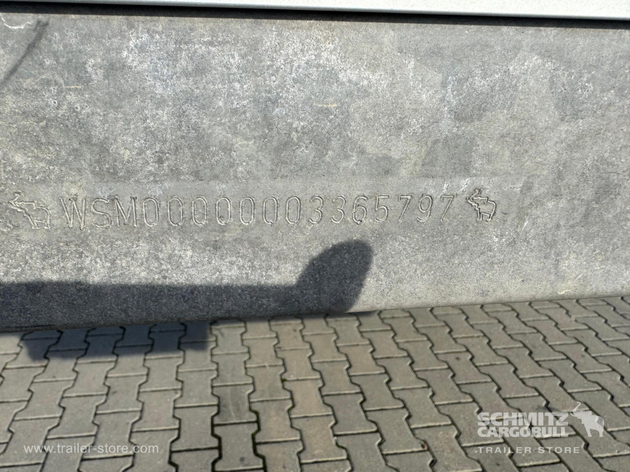 SCHMITZ Curtainsider Standard - Curtainsider semi-trailer: picture 3 SCHMITZ Curtainsider Standard - Curtainsider semi-trailer: picture 3