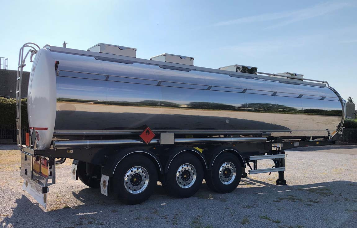 Bata CISTERNA MODELLO CHIMICA L4BH 33.000LT NUOVA - Tank semi-trailer: picture 4 Bata CISTERNA MODELLO CHIMICA L4BH 33.000LT NUOVA - Tank semi-trailer: picture 4