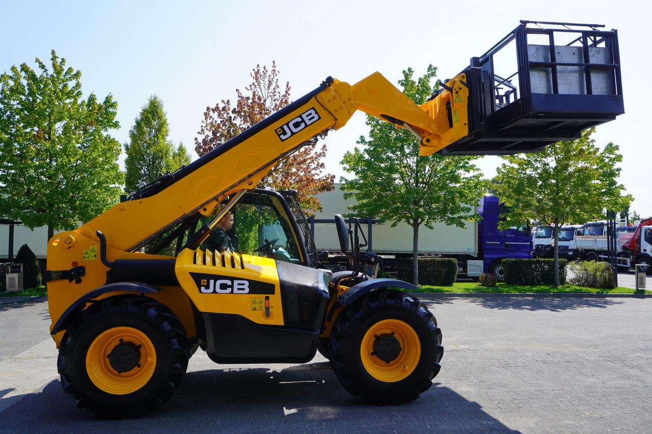 Leasing of JCB 535-95 / 3.5 T / range 9.5 m / joystick JCB 535-95 / 3.5 T / range 9.5 m / joystick: picture 11