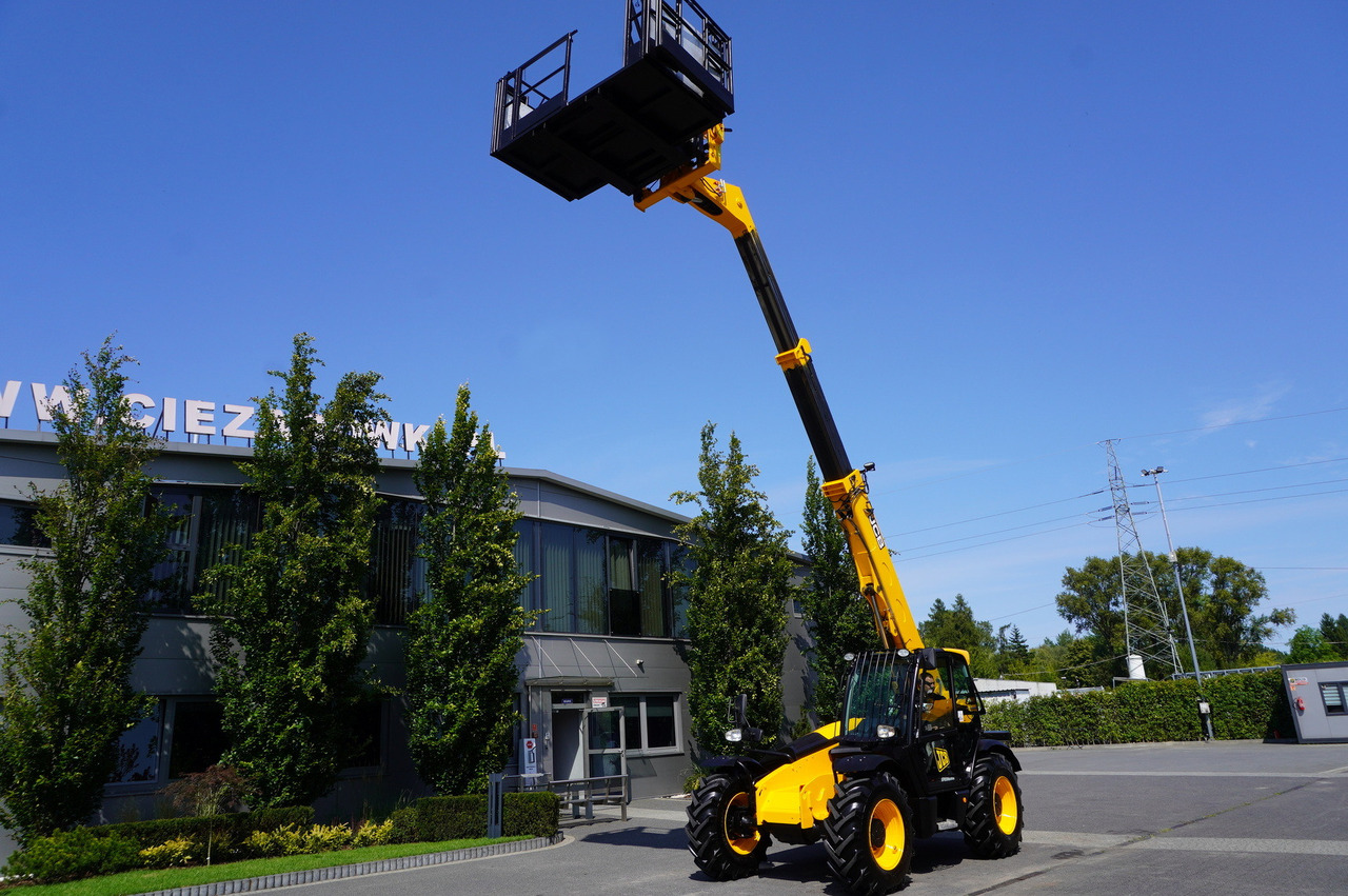 Leasing of JCB 535-95 / 3.5 T / range 9.5 m / joystick JCB 535-95 / 3.5 T / range 9.5 m / joystick: picture 13