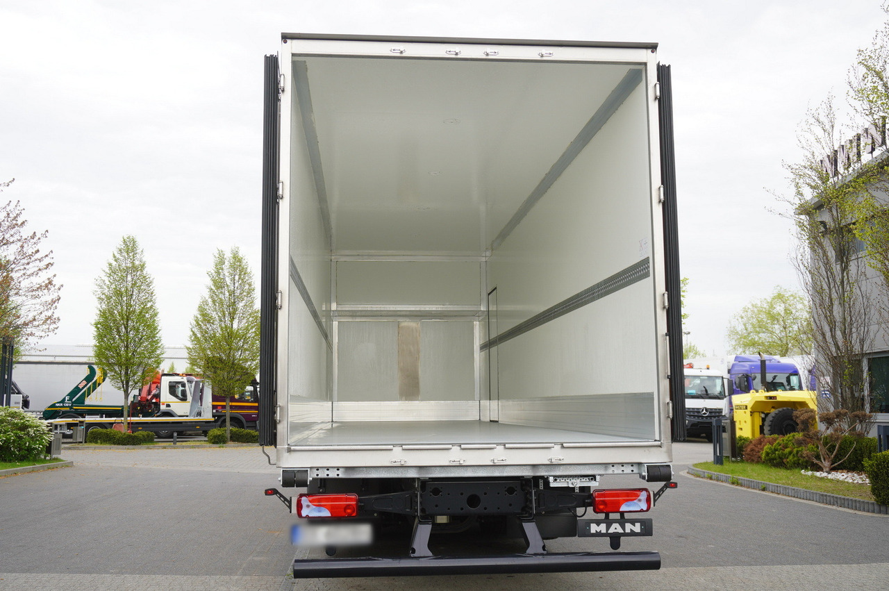MAN New MAN TGX 26.400 / New Isotherm Plandex 23 Pallets / Warranty - Isothermal truck: picture 4 MAN New MAN TGX 26.400 / New Isotherm Plandex 23 Pallets / Warranty - Isothermal truck: picture 4
