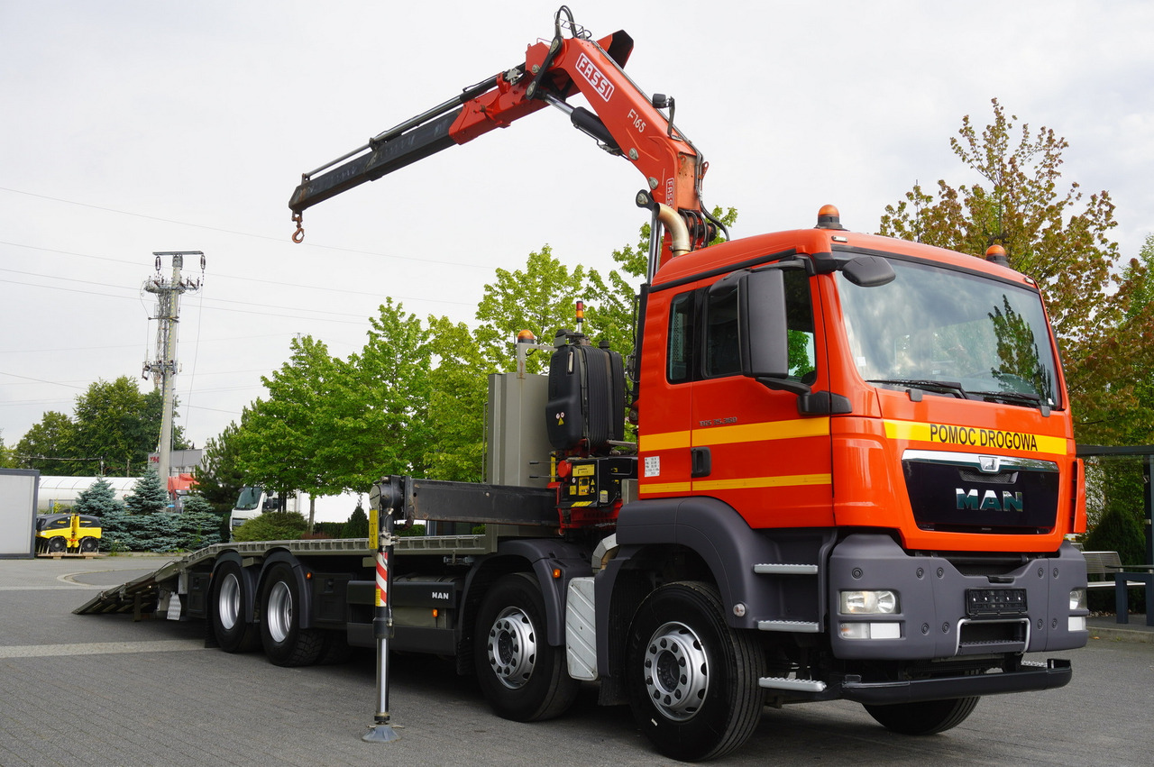 MAN TGS 35.360 E5 8x2 / FASSI F165 / 5.4 T cap. / 8.25 m reach - Autotransporter truck, Crane truck: picture 2 MAN TGS 35.360 E5 8x2 / FASSI F165 / 5.4 T cap. / 8.25 m reach - Autotransporter truck, Crane truck: picture 2